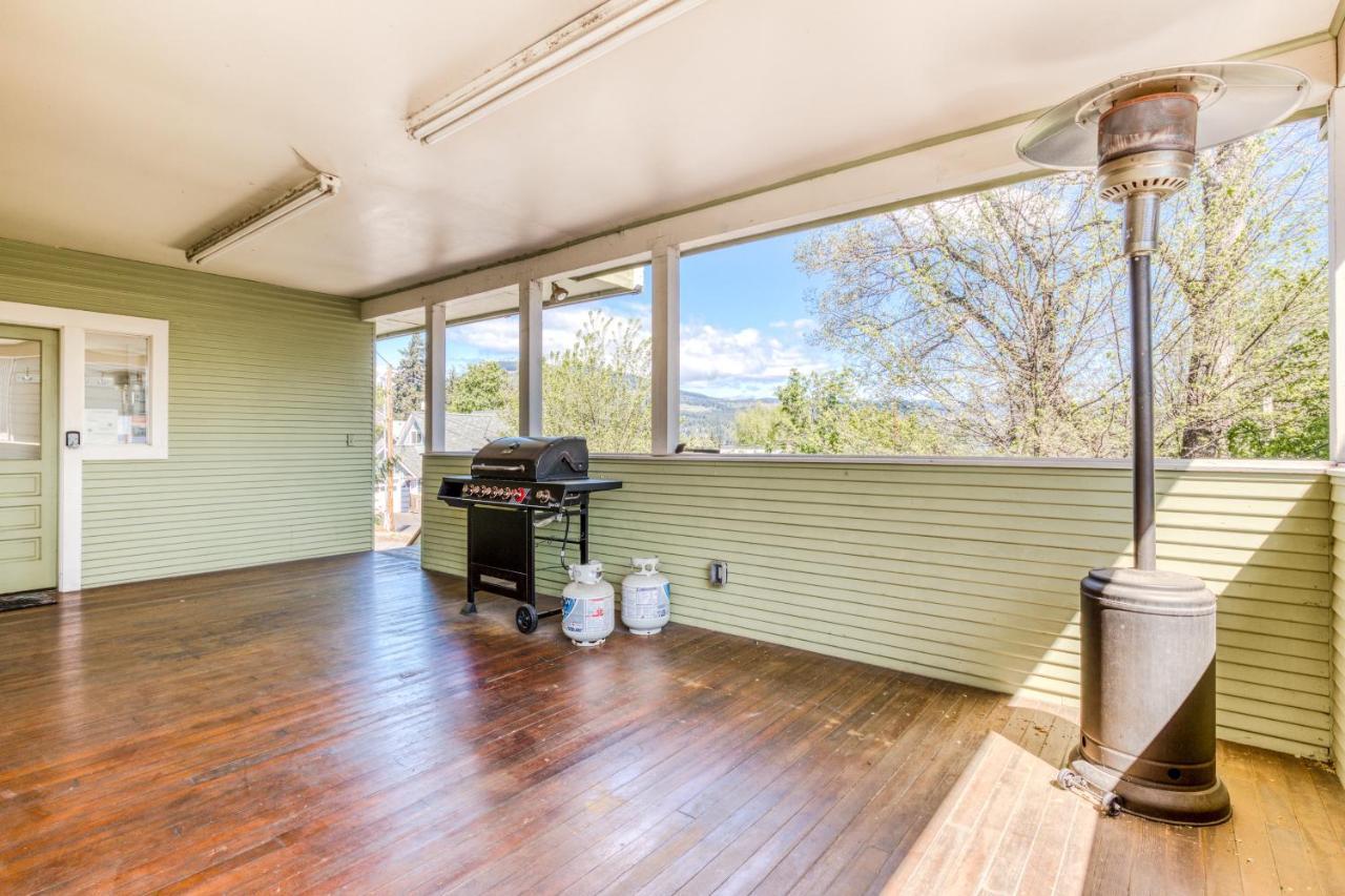 Azusa House Hood River Exterior foto